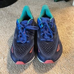 Hoka Clifton 9 sneakers